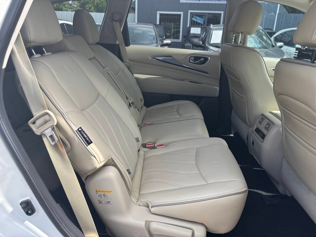 INFINITI QX60 Vehicle Full-screen Gallery Image 12