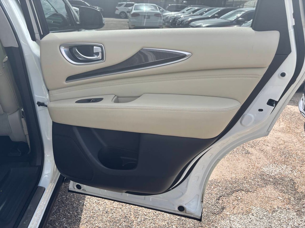 INFINITI QX60 Vehicle Full-screen Gallery Image 13