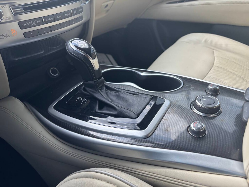 INFINITI QX60 Vehicle Full-screen Gallery Image 24