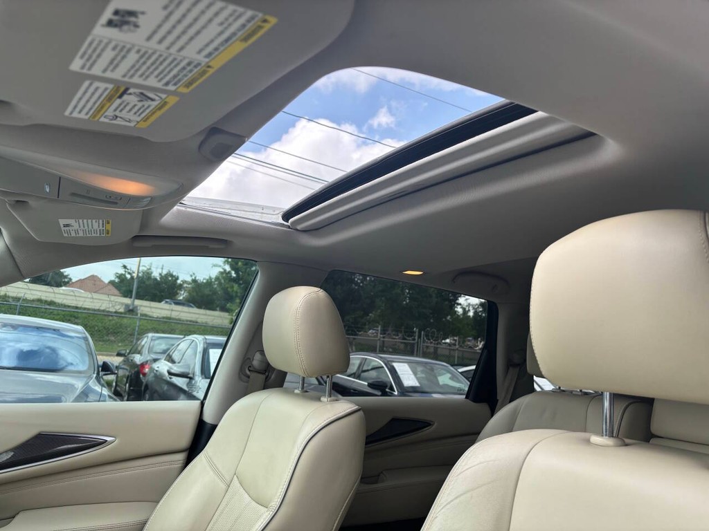 INFINITI QX60 Vehicle Full-screen Gallery Image 30