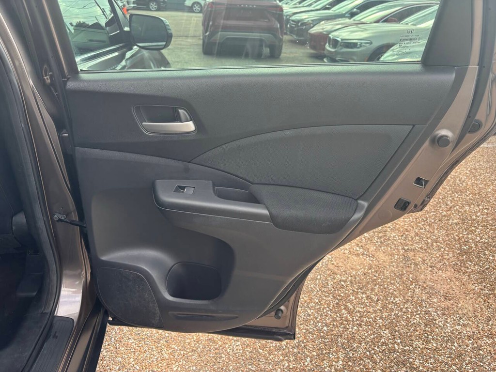 Honda CR-V Vehicle Full-screen Gallery Image 16