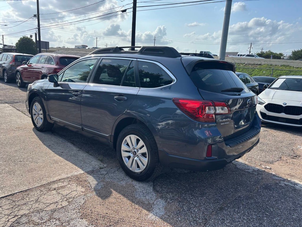 Subaru Outback Vehicle Full-screen Gallery Image 04