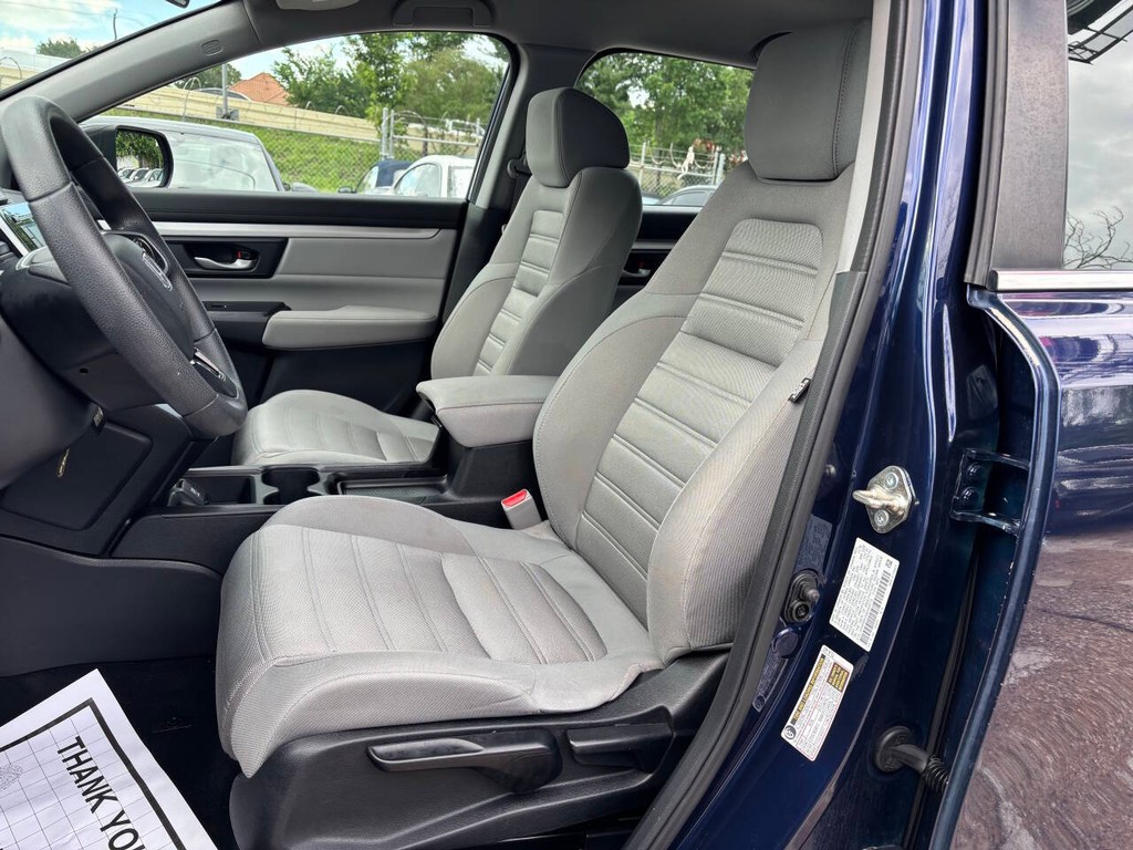 Honda CR-V Vehicle Full-screen Gallery Image 09