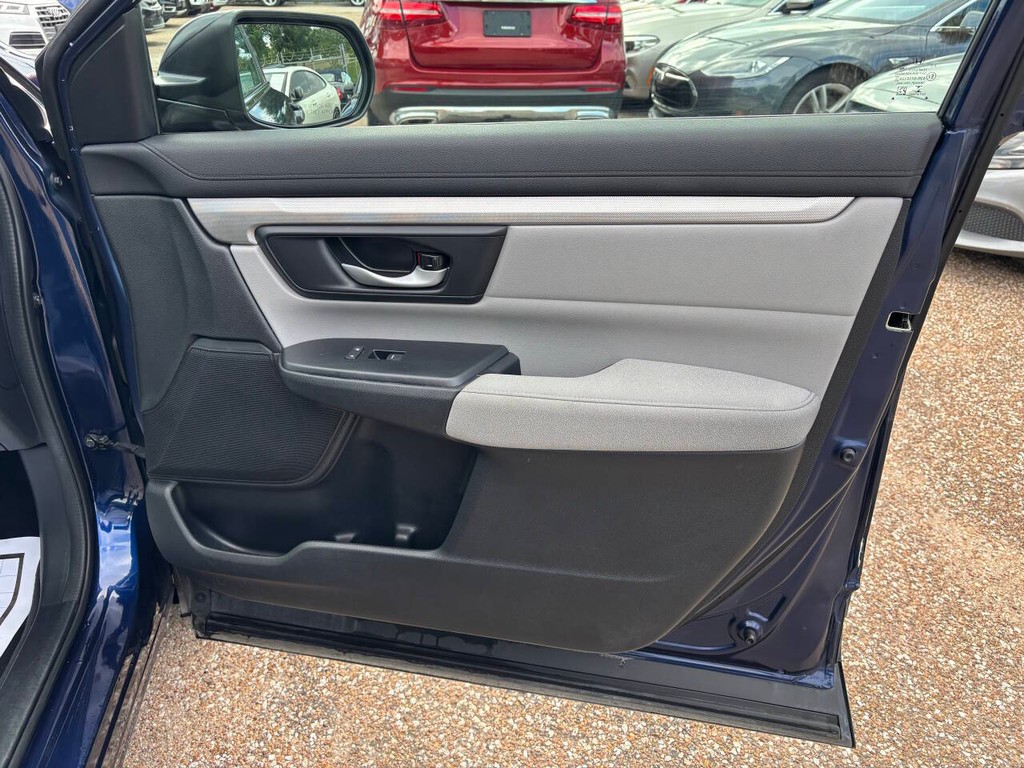 Honda CR-V Vehicle Full-screen Gallery Image 13