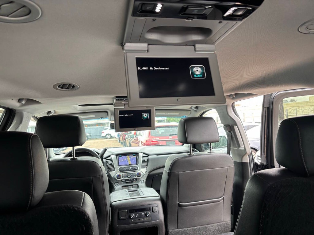 GMC Yukon XL Vehicle Full-screen Gallery Image 20
