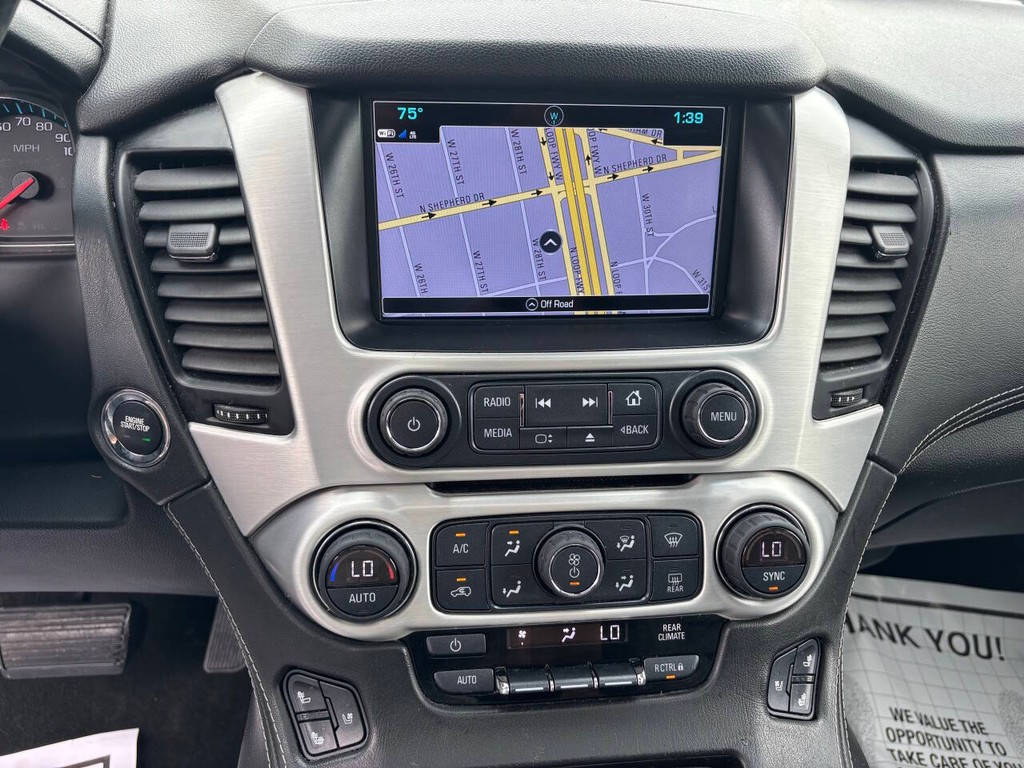 GMC Yukon XL Vehicle Full-screen Gallery Image 24