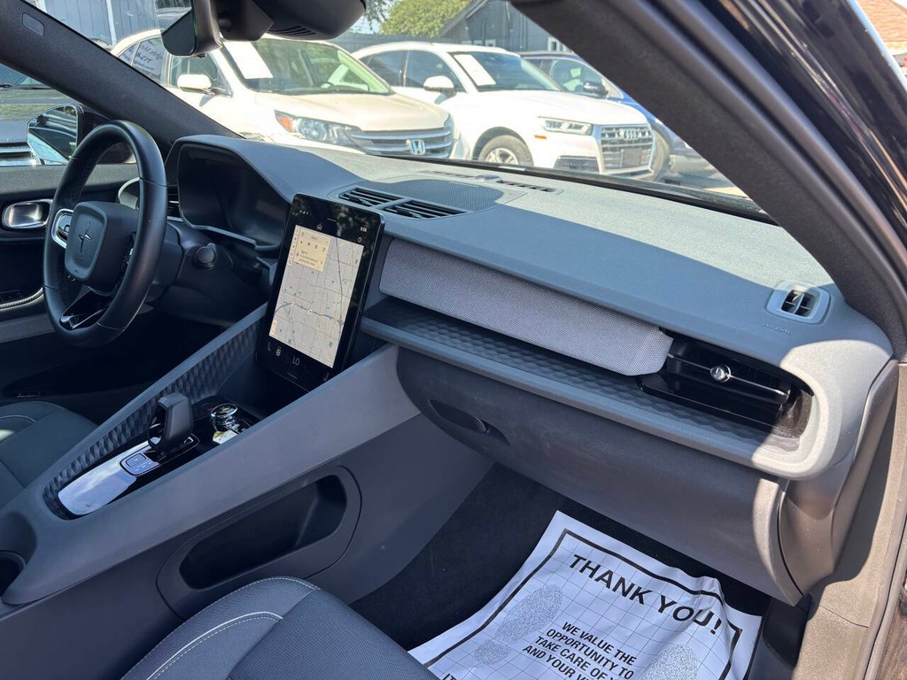 Polestar 2 Vehicle Full-screen Gallery Image 11