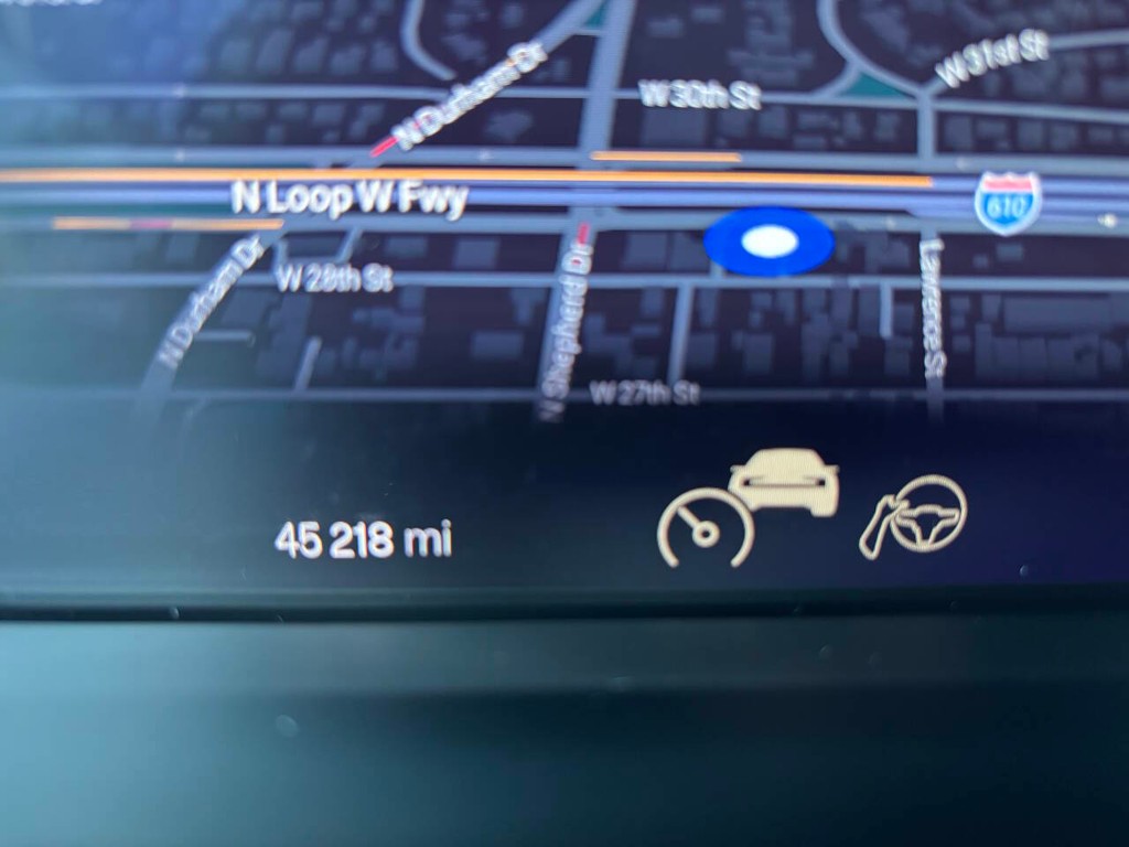 Polestar 2 Vehicle Full-screen Gallery Image 29