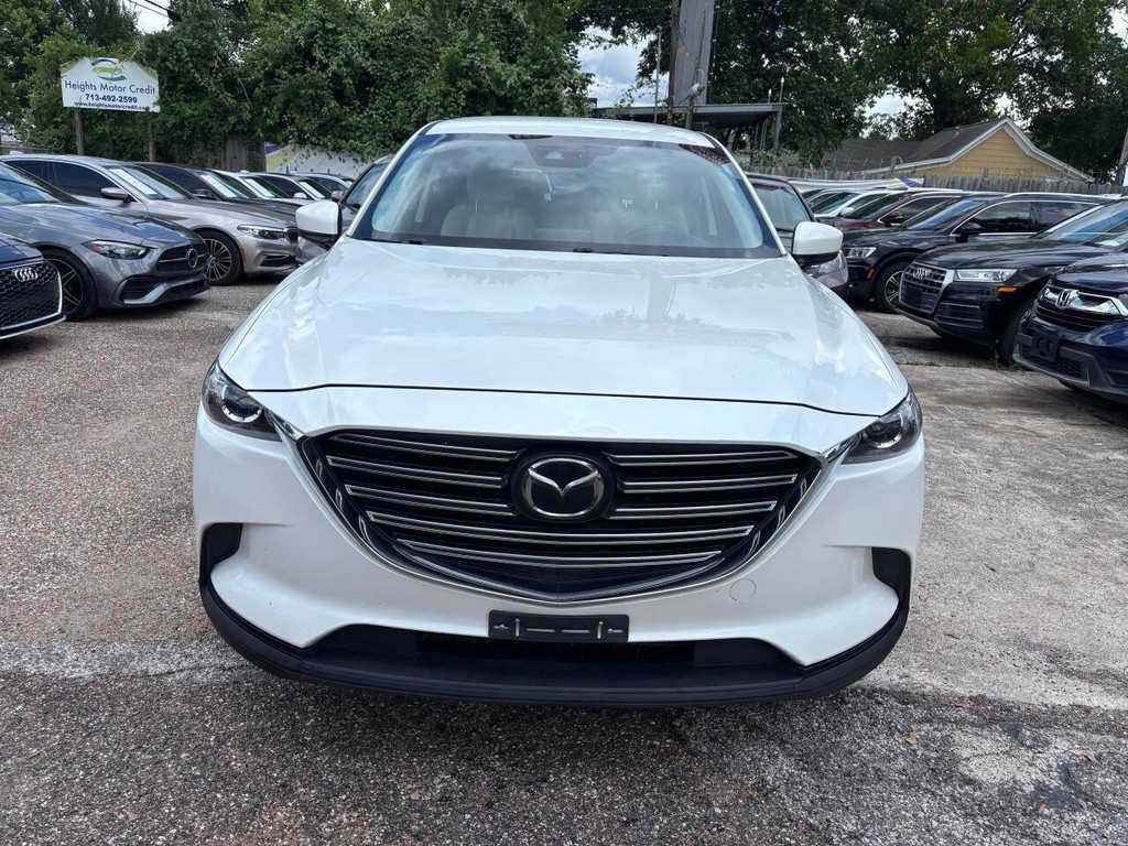 Mazda CX-9 Vehicle Full-screen Gallery Image 02