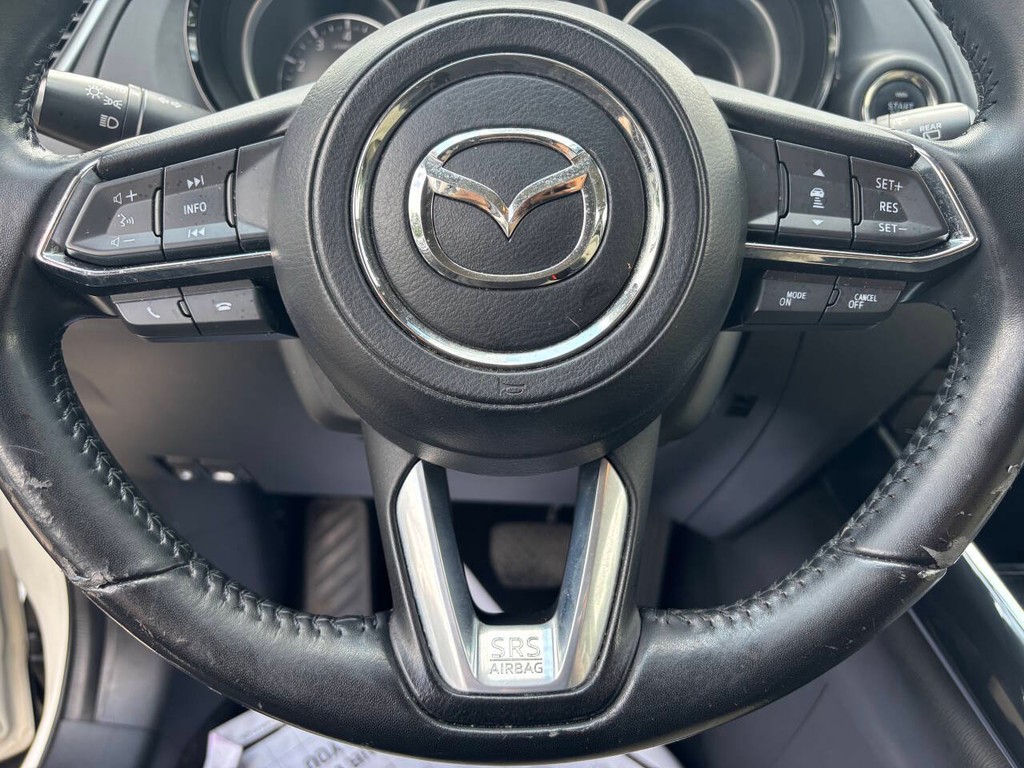 Mazda CX-9 Vehicle Full-screen Gallery Image 28