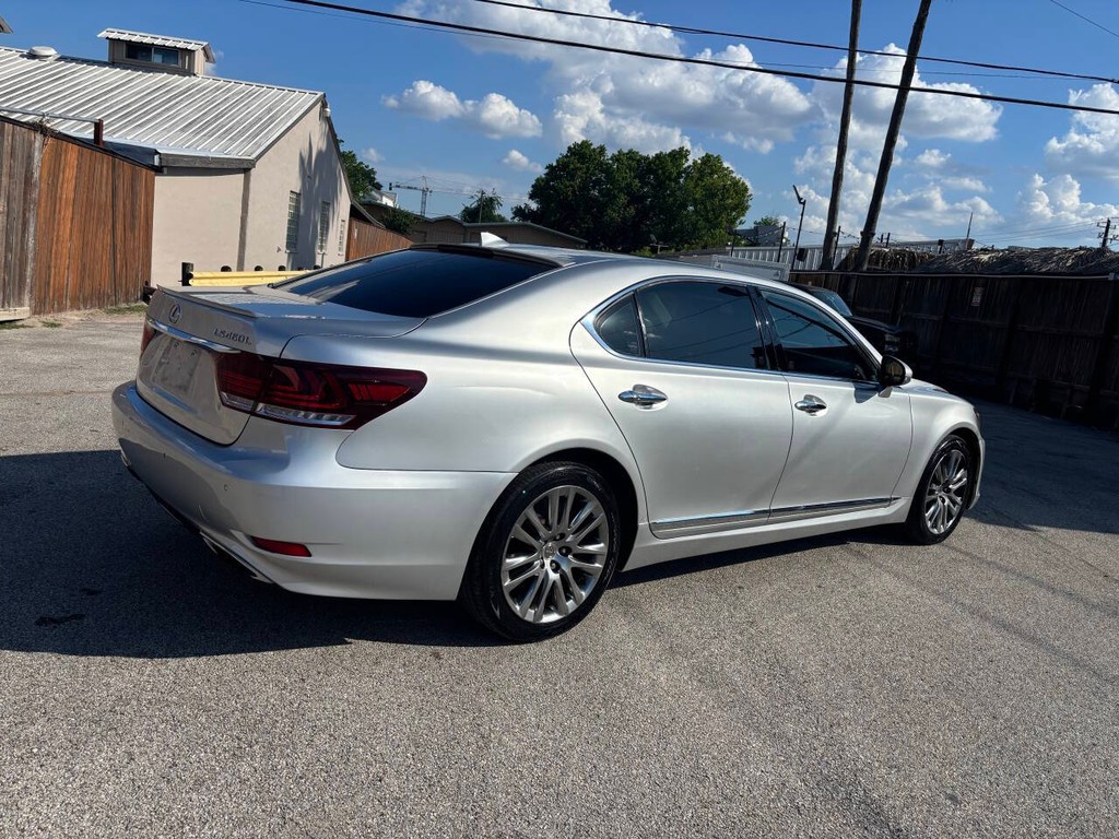 Lexus LS 460 Vehicle Full-screen Gallery Image 07