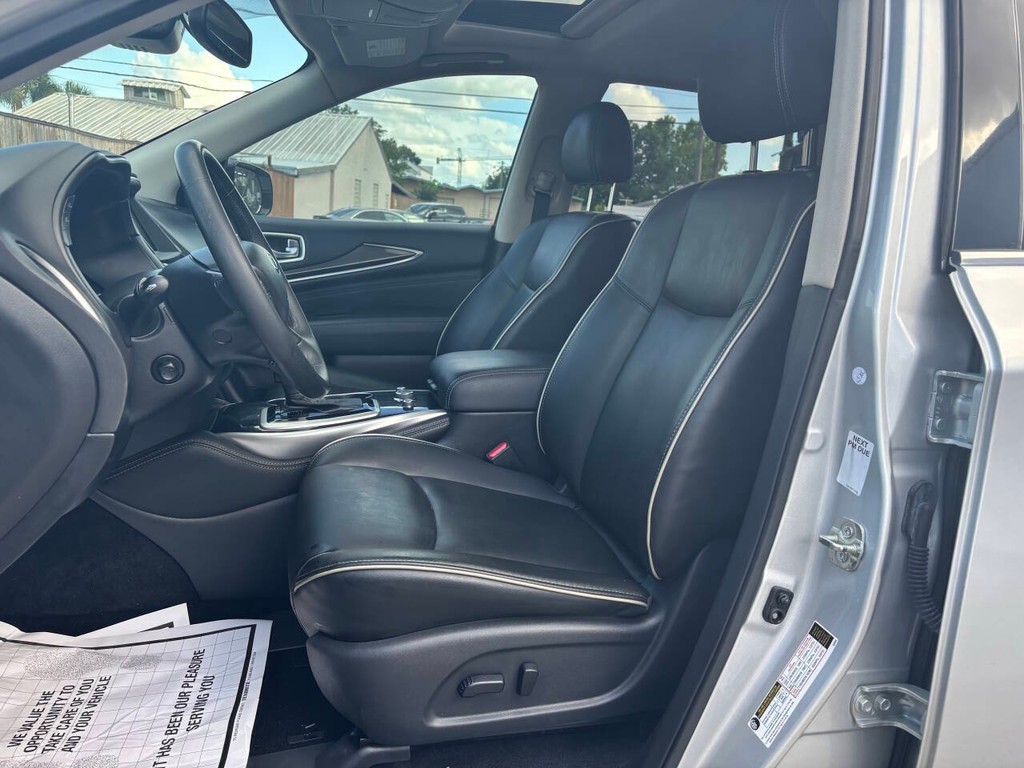 INFINITI QX60 Vehicle Full-screen Gallery Image 09