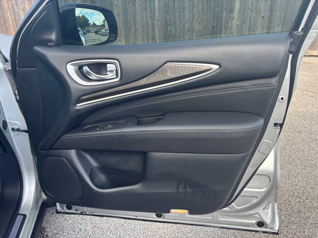 INFINITI QX60 Vehicle Full-screen Gallery Image 14