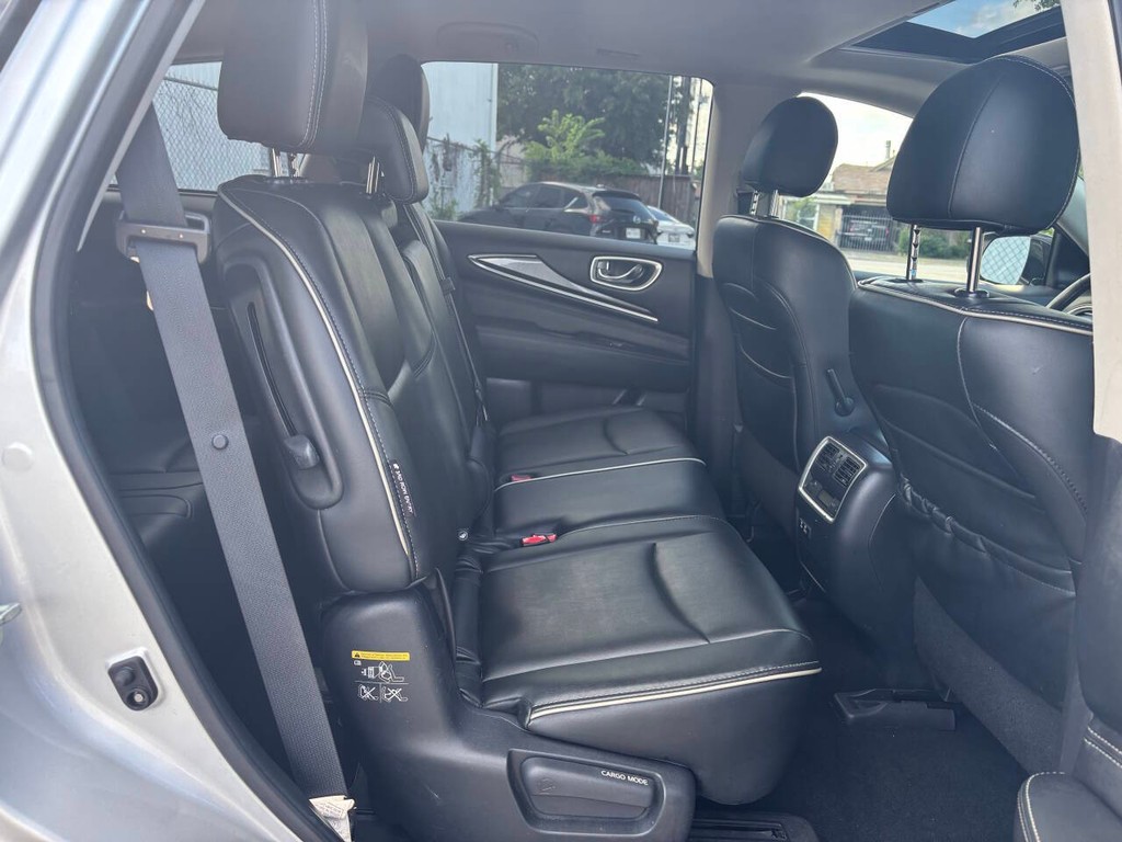 INFINITI QX60 Vehicle Full-screen Gallery Image 25