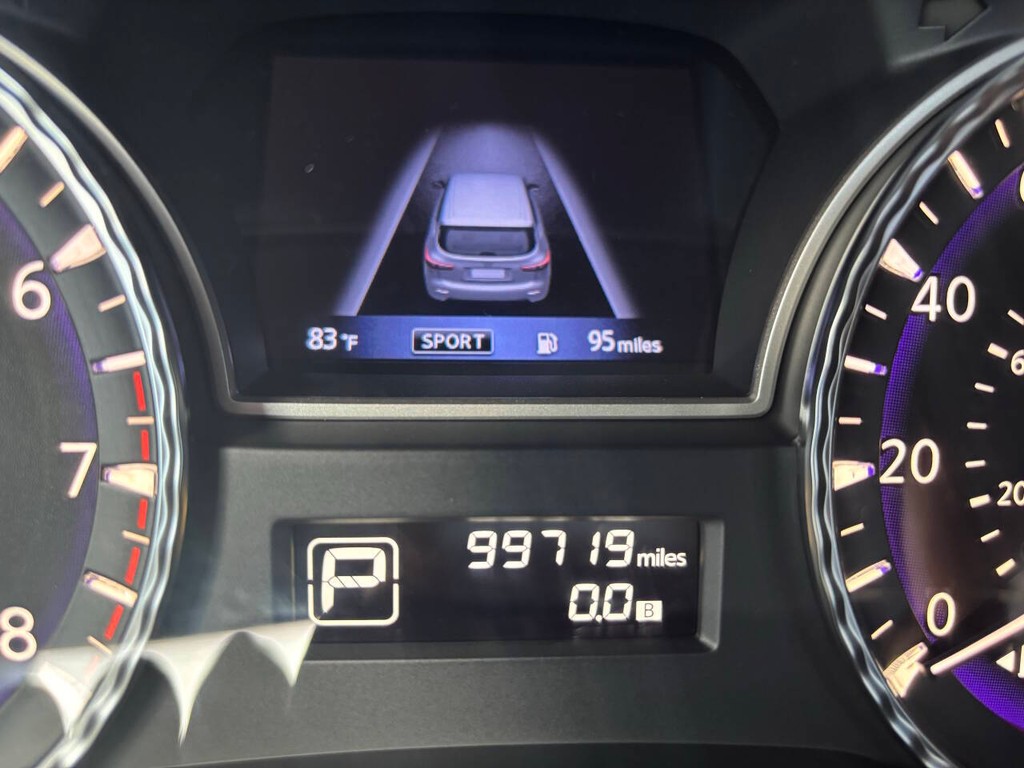 INFINITI QX60 Vehicle Full-screen Gallery Image 35