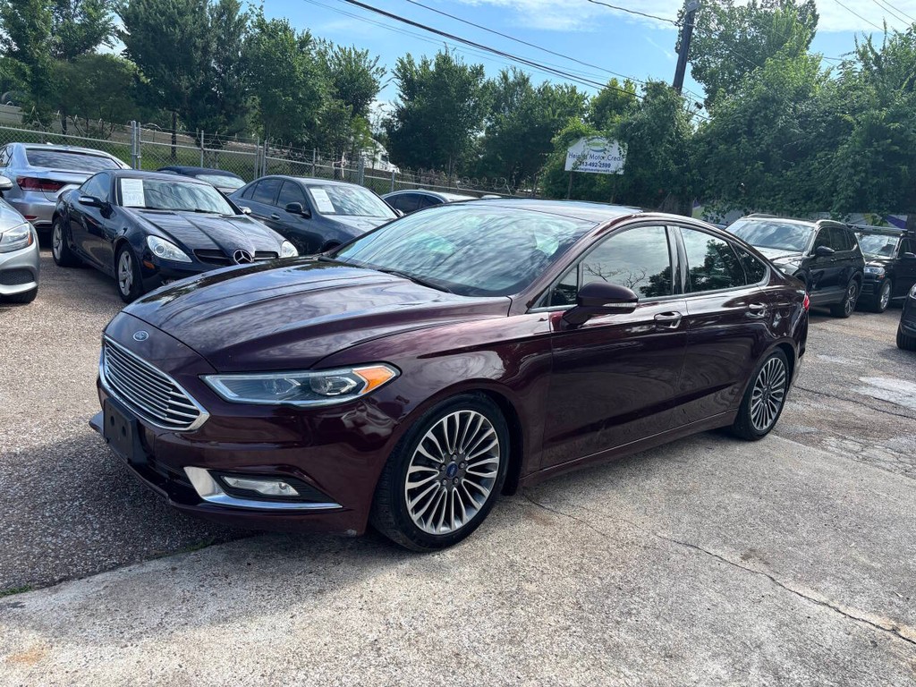 Ford Fusion Vehicle Full-screen Gallery Image 03