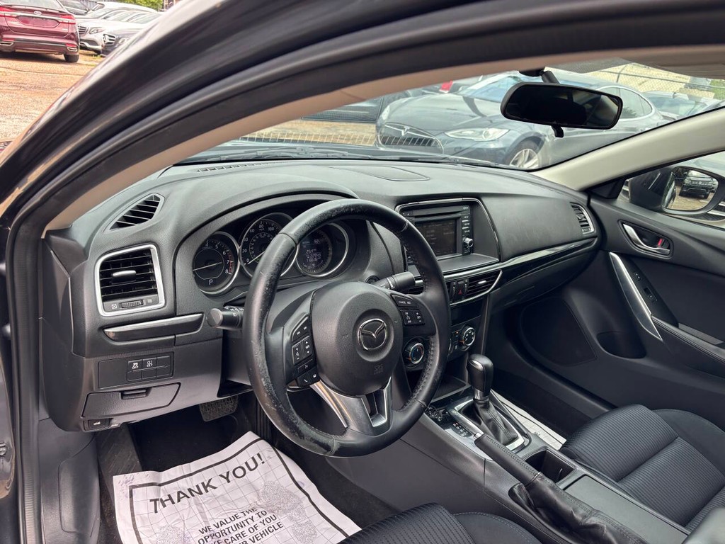 Mazda MAZDA6 Vehicle Full-screen Gallery Image 08