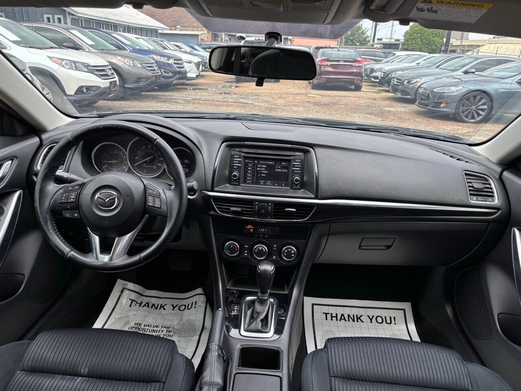 Mazda MAZDA6 Vehicle Full-screen Gallery Image 19