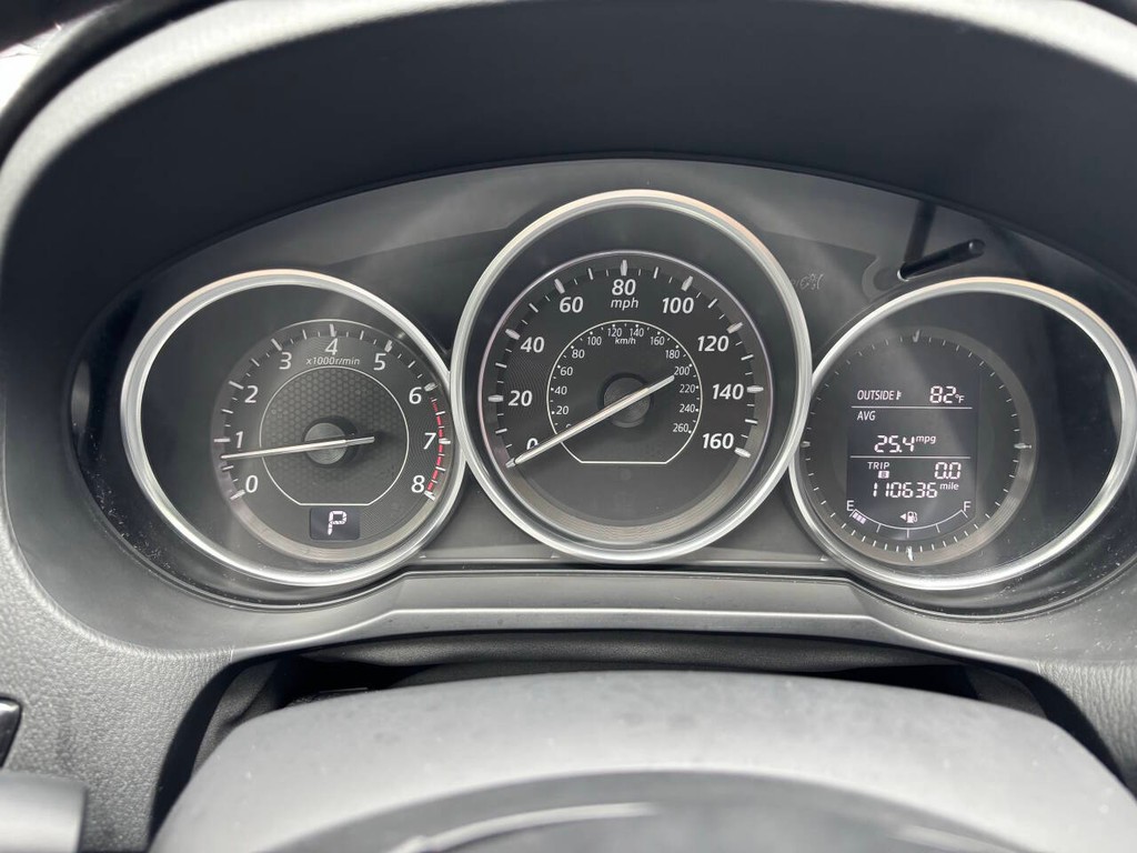 Mazda MAZDA6 Vehicle Full-screen Gallery Image 27