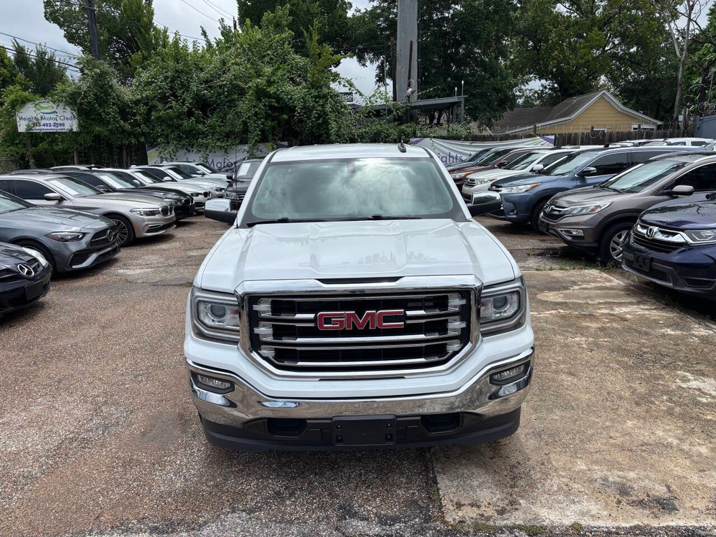 GMC Sierra 1500 Vehicle Full-screen Gallery Image 02