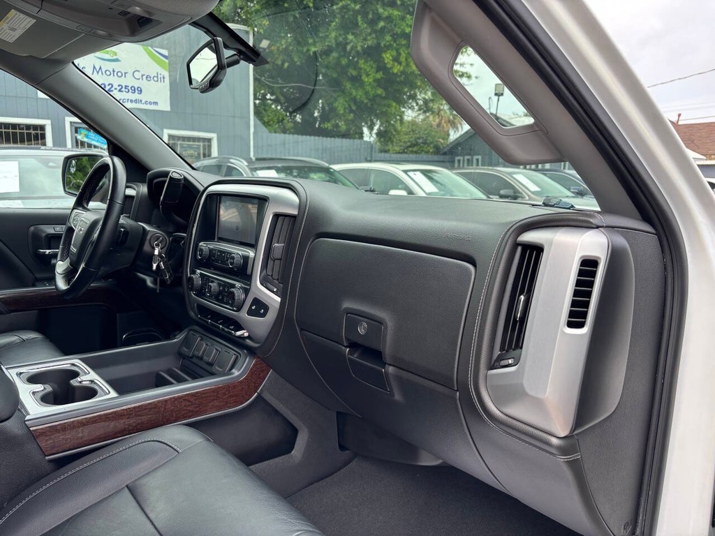 GMC Sierra 1500 Vehicle Full-screen Gallery Image 11