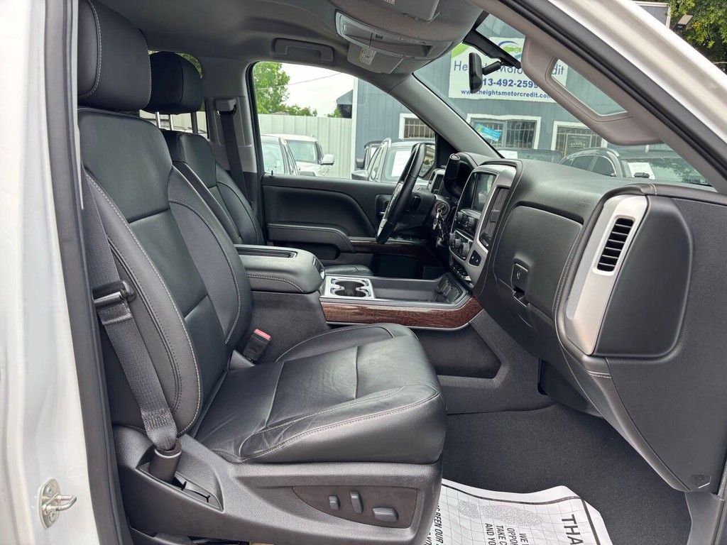 GMC Sierra 1500 Vehicle Full-screen Gallery Image 12