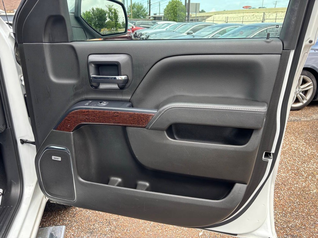 GMC Sierra 1500 Vehicle Full-screen Gallery Image 13