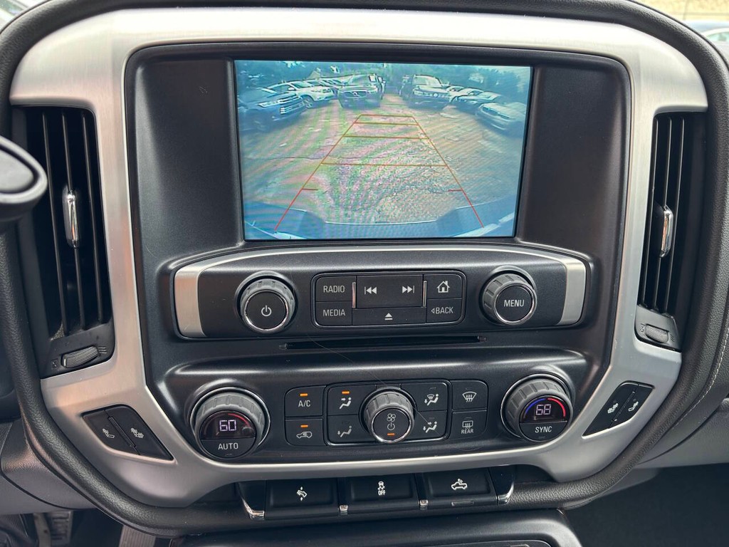GMC Sierra 1500 Vehicle Full-screen Gallery Image 21