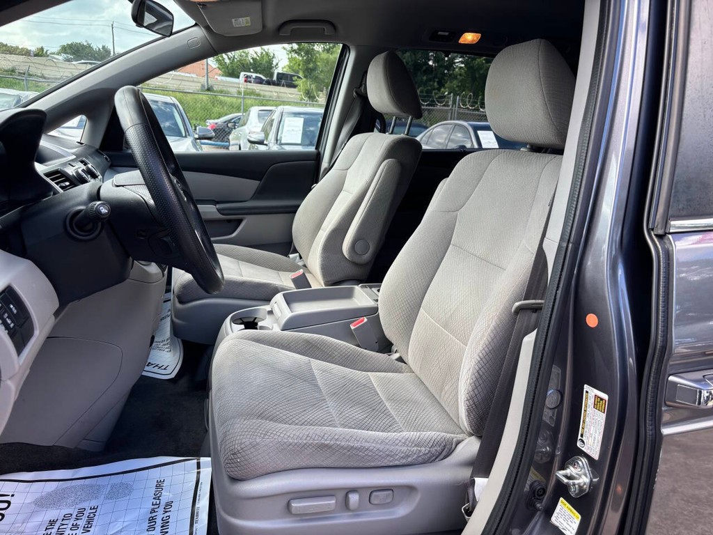 Honda Odyssey Vehicle Full-screen Gallery Image 08
