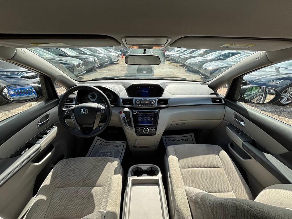 Honda Odyssey Vehicle Full-screen Gallery Image 18