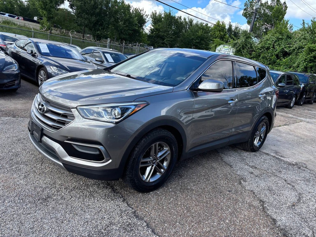 Hyundai Santa Fe Sport Vehicle Full-screen Gallery Image 03