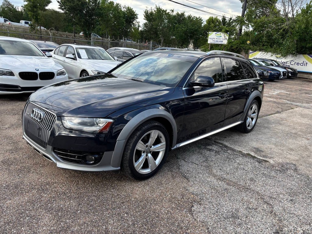 Audi allroad Vehicle Full-screen Gallery Image 04