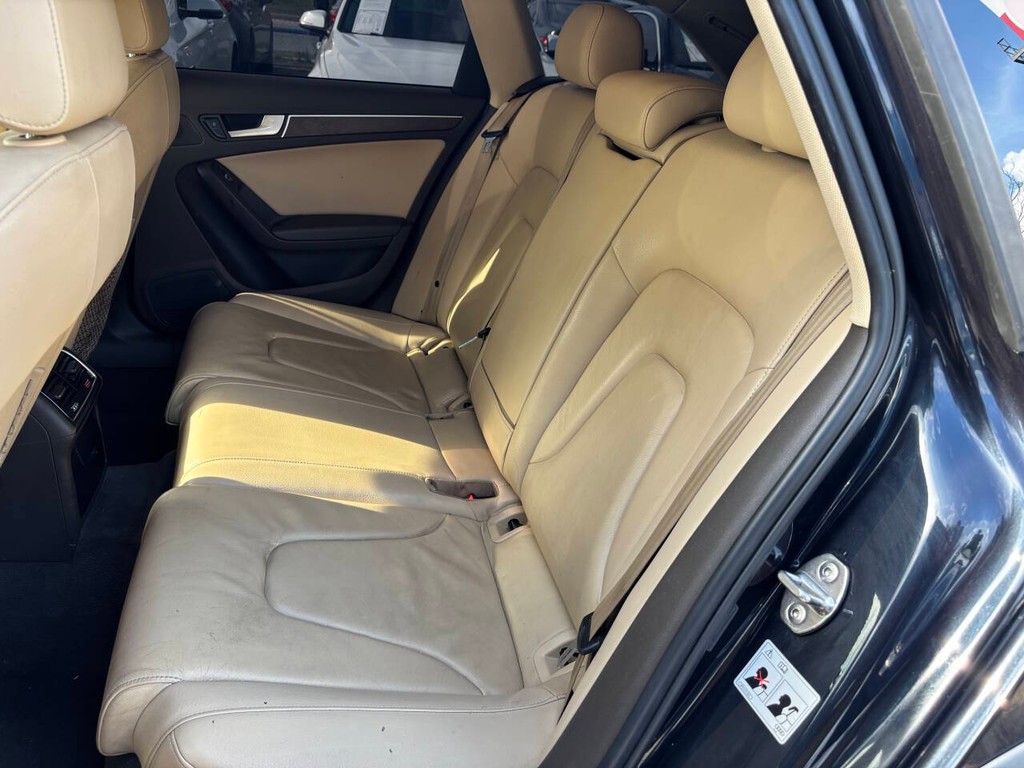 Audi allroad Vehicle Full-screen Gallery Image 14