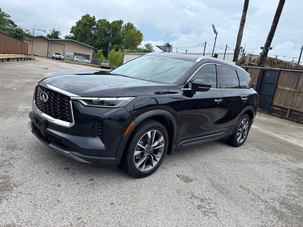 INFINITI QX60 Vehicle Full-screen Gallery Image 04