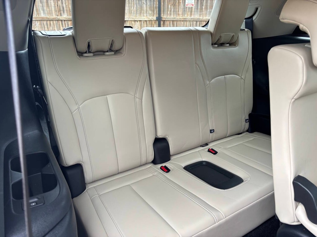 INFINITI QX60 Vehicle Full-screen Gallery Image 19