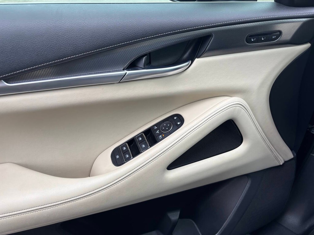INFINITI QX60 Vehicle Full-screen Gallery Image 32