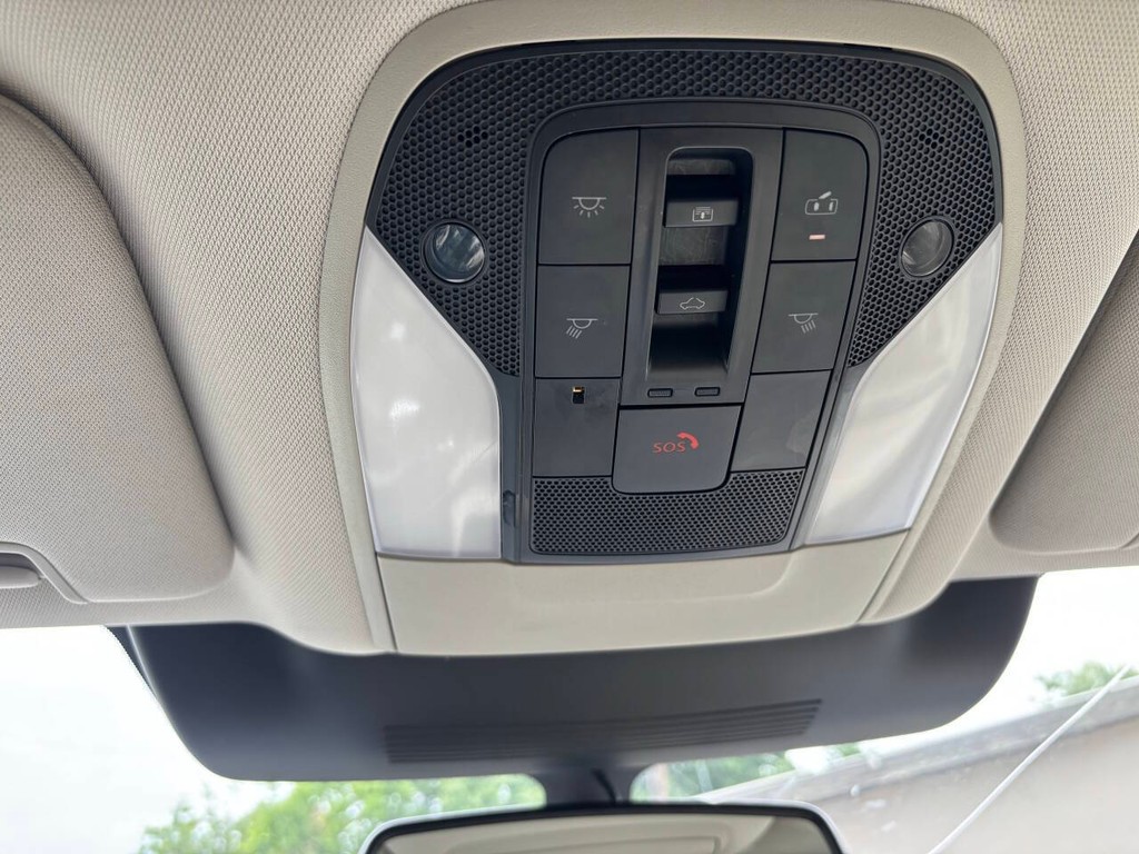 INFINITI QX60 Vehicle Full-screen Gallery Image 33