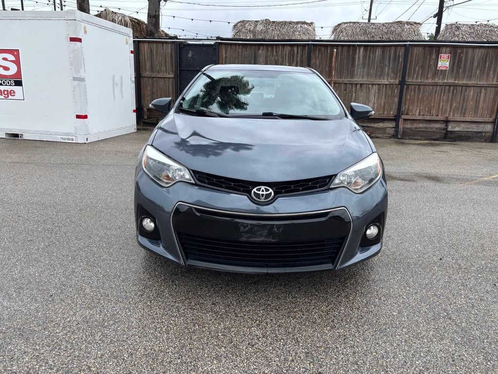 Toyota Corolla Vehicle Full-screen Gallery Image 02