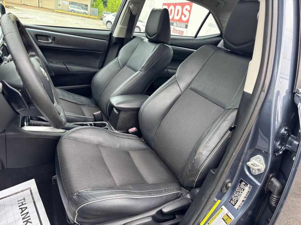 Toyota Corolla Vehicle Full-screen Gallery Image 09