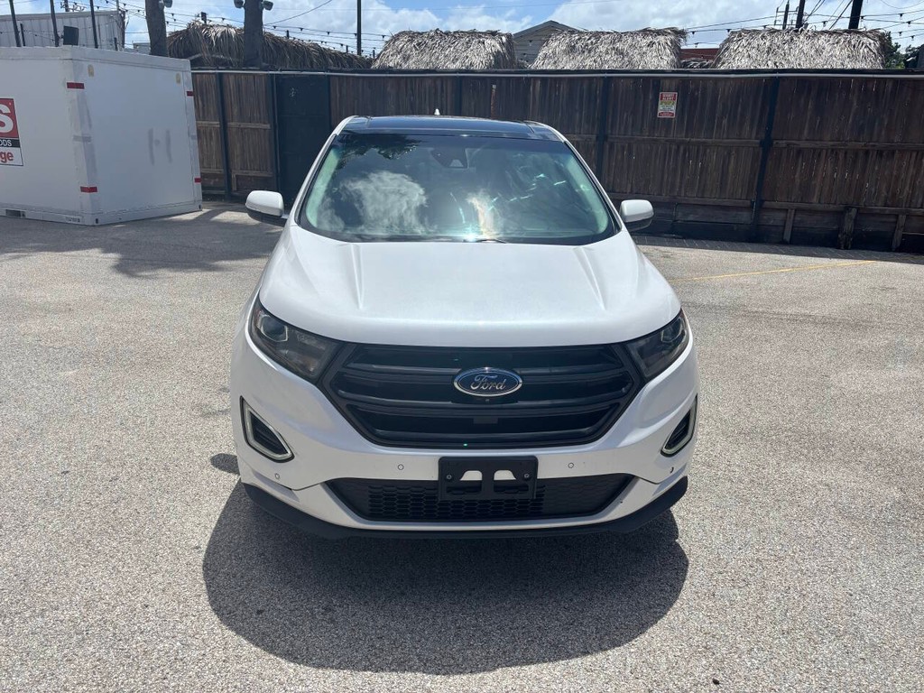 Ford Edge Vehicle Full-screen Gallery Image 04