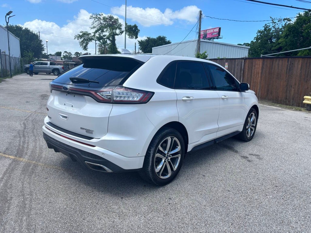 Ford Edge Vehicle Full-screen Gallery Image 08