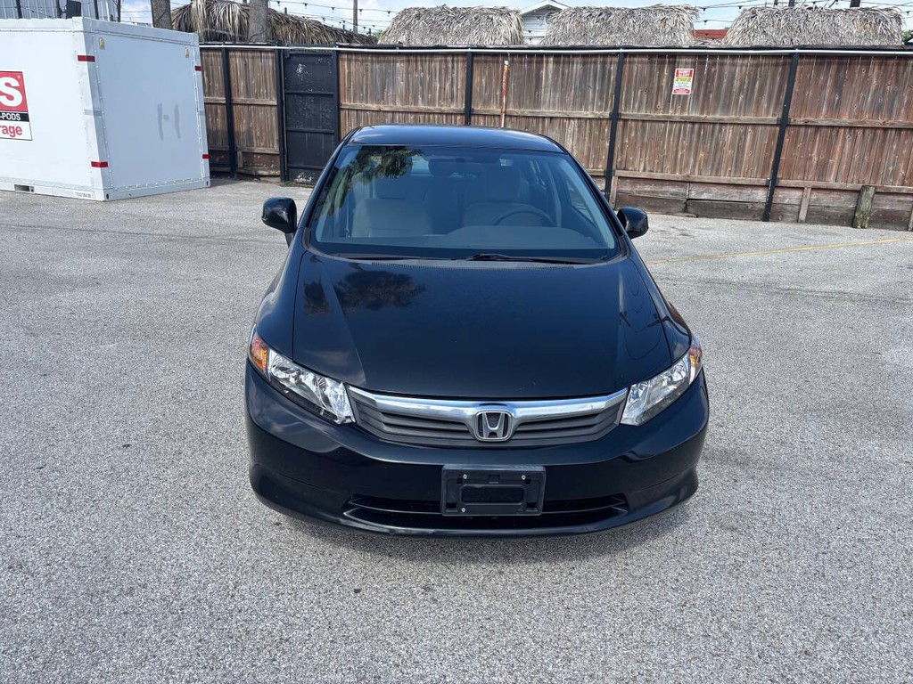 Honda Civic Sedan Vehicle Full-screen Gallery Image 02