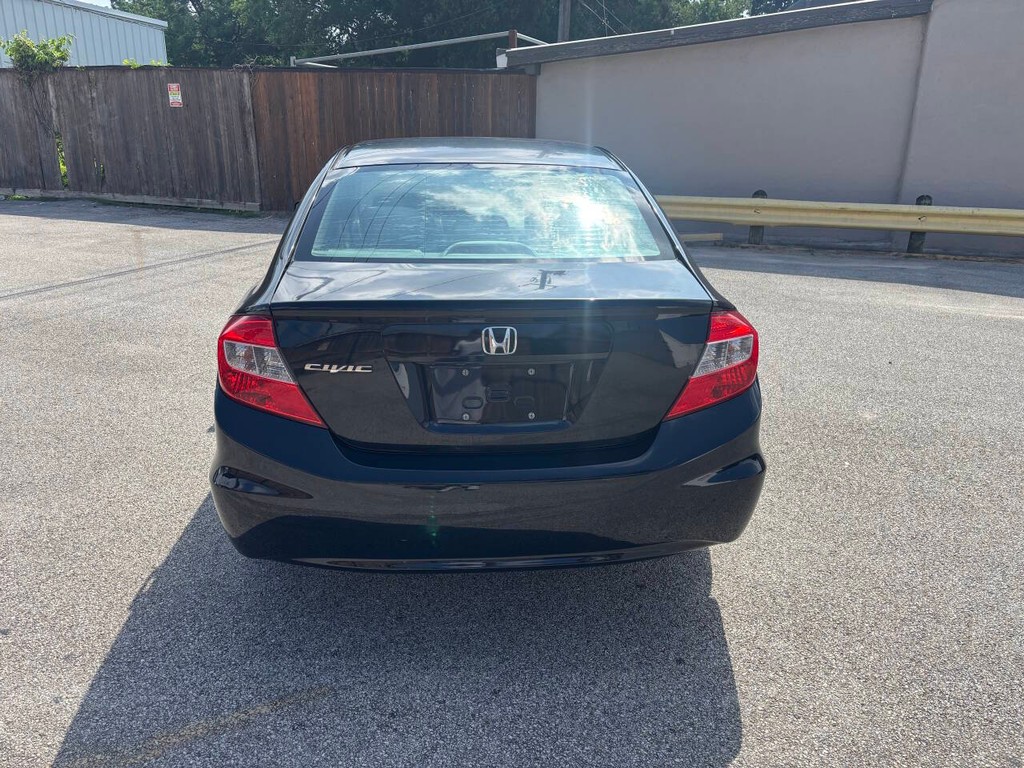Honda Civic Sedan Vehicle Full-screen Gallery Image 05