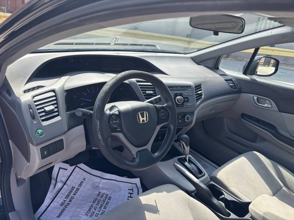 Honda Civic Sedan Vehicle Full-screen Gallery Image 07