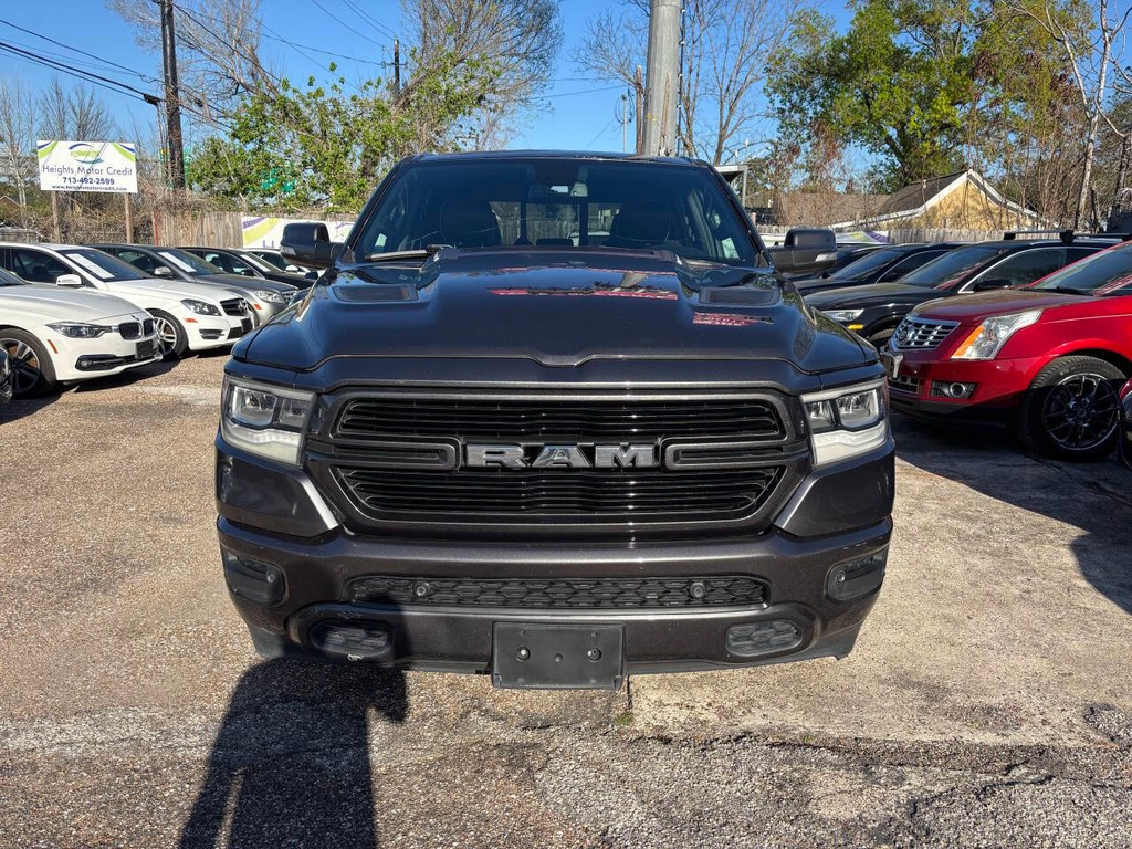 Ram 1500 Vehicle Full-screen Gallery Image 02