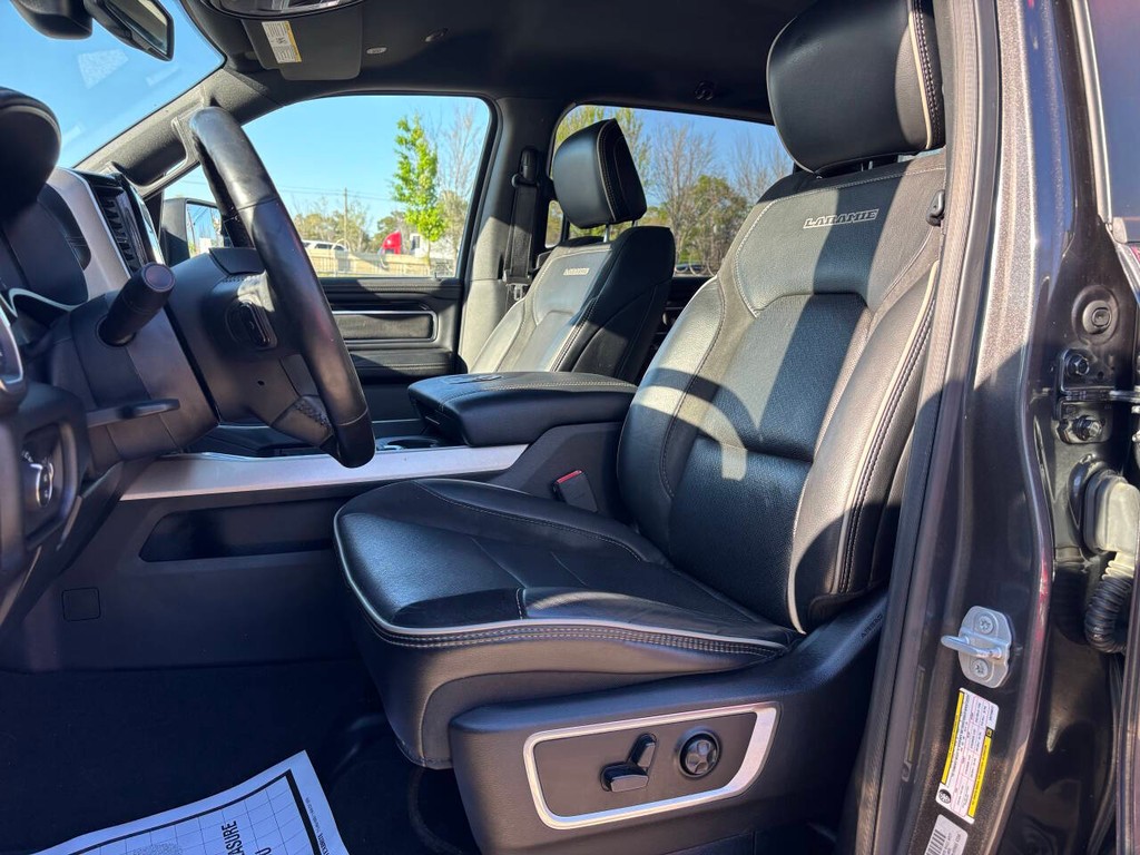 Ram 1500 Vehicle Full-screen Gallery Image 09