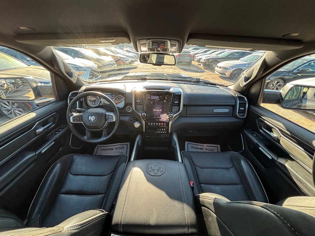 Ram 1500 Vehicle Full-screen Gallery Image 18