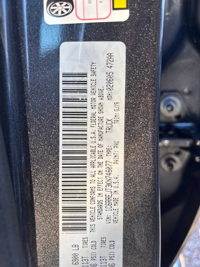 Ram 1500 Vehicle Full-screen Gallery Image 29