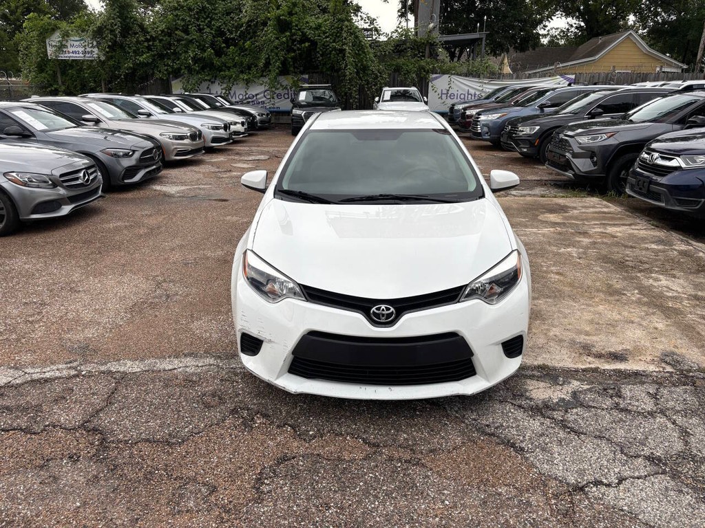 Toyota Corolla Vehicle Full-screen Gallery Image 02