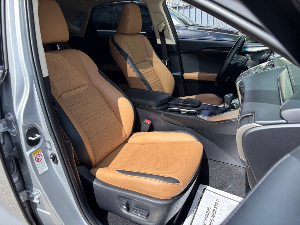 Lexus NX Vehicle Full-screen Gallery Image 12